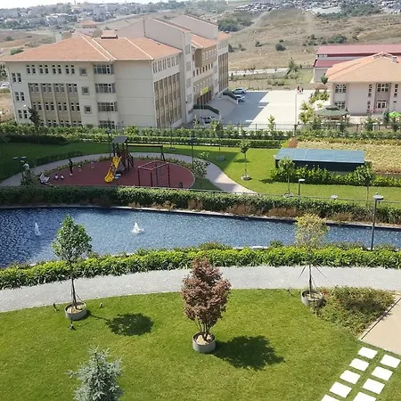 3+1 Luxury Flat With A Lake View In A Private Compound