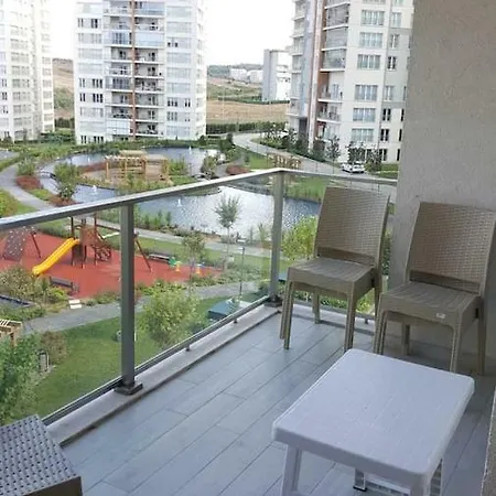 Apartment 3+1 Luxury Flat With A Lake View In A Private Compound